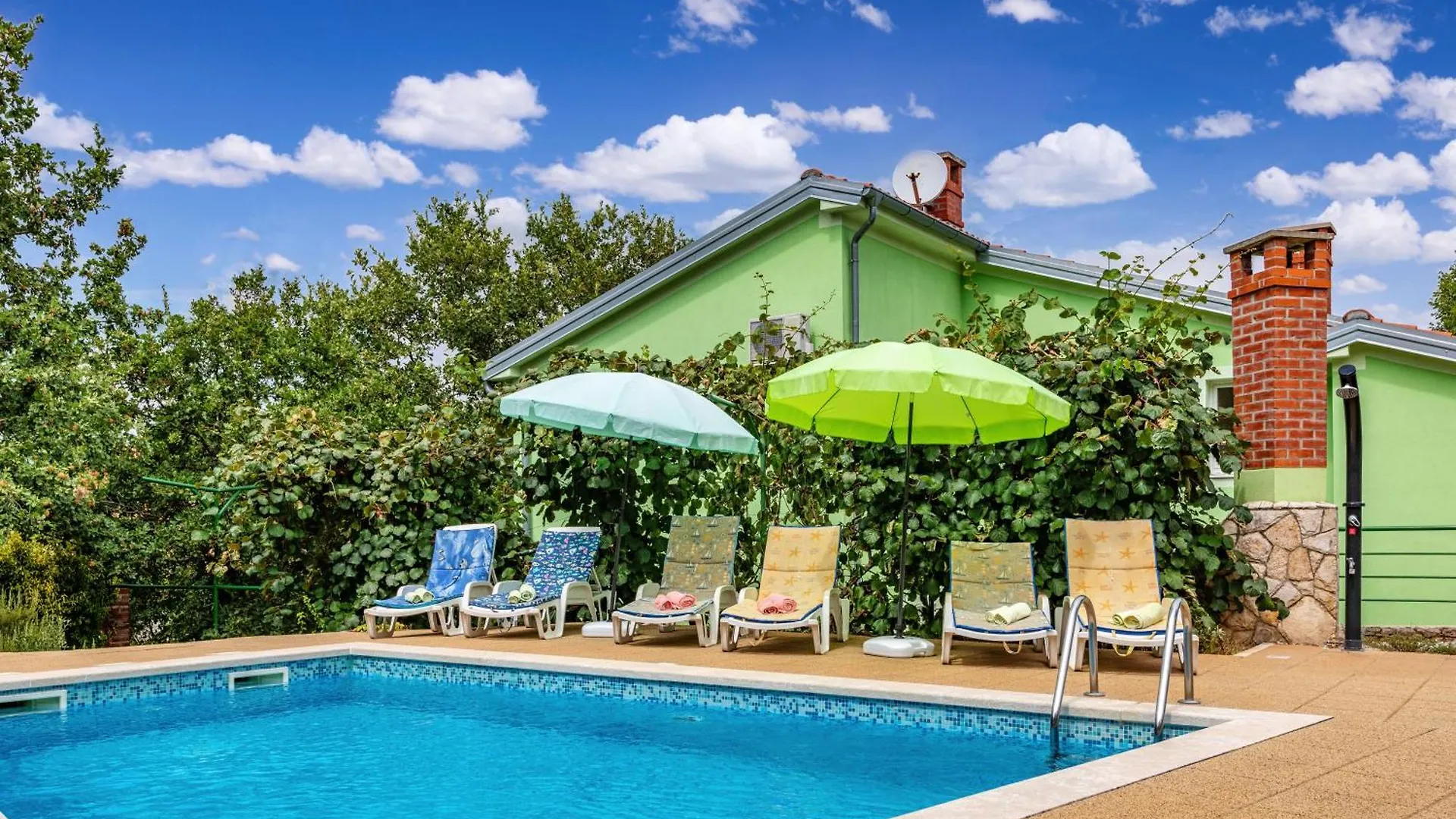 Villa Kika, A New, Modern And Romantic Villa With A Pool Krapan