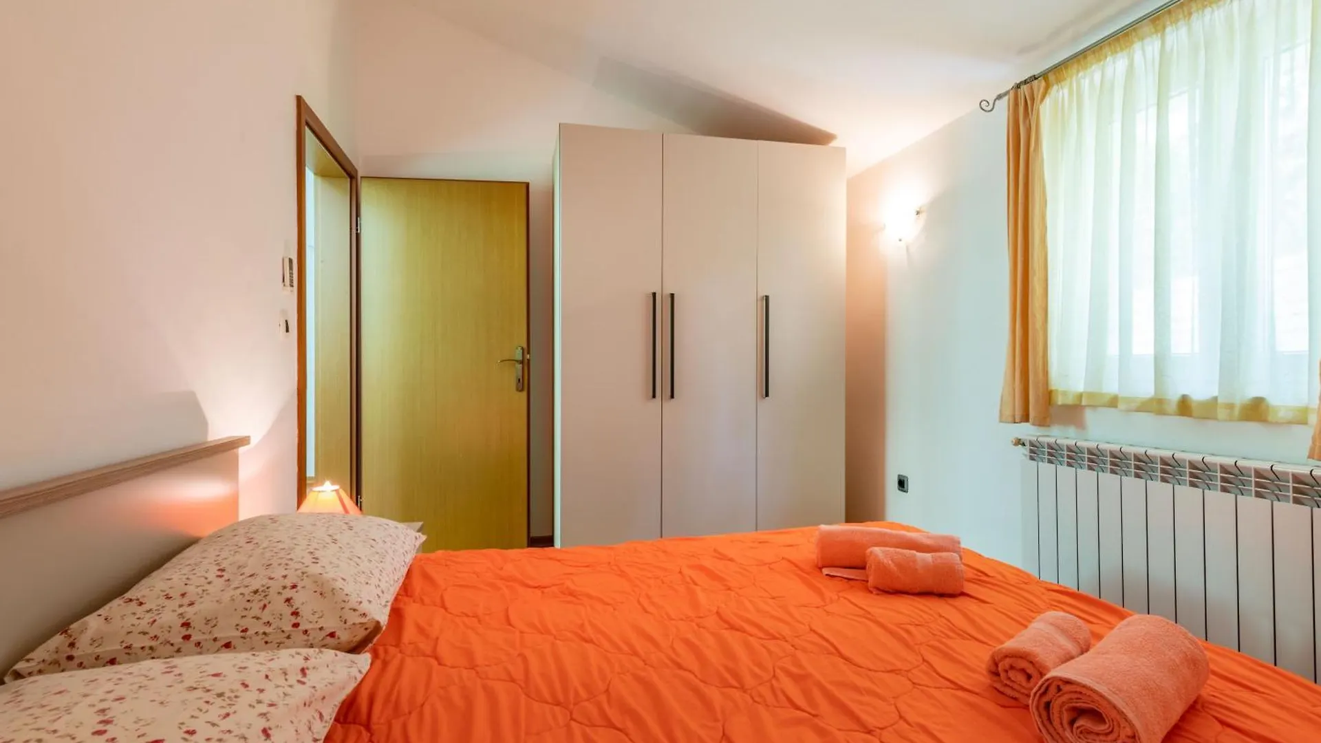 Villa Kika, A New, Modern And Romantic Villa With A Pool Krapan